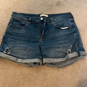 Gap shorts